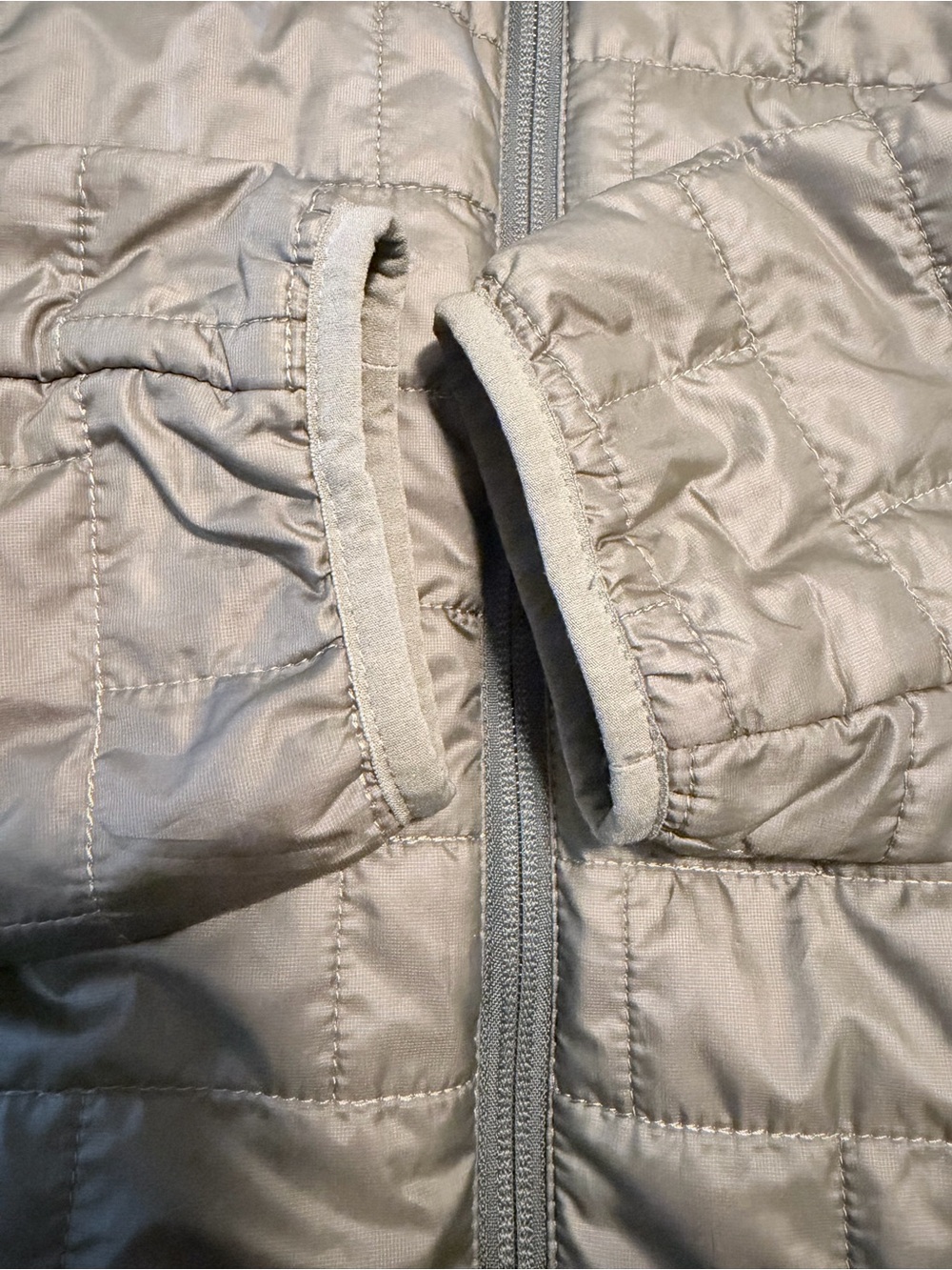 Patagonia Nano Puff Jacket Men’s Small Olive Green 84212 FA23 - Picture 7 of 8